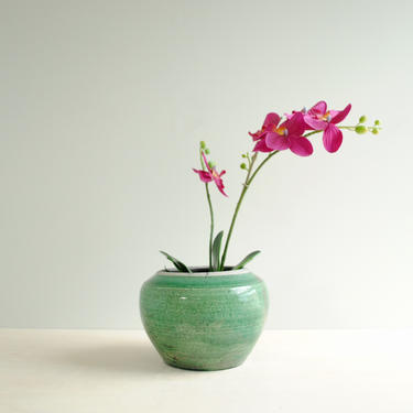 Green Raku Pottery Vase, Green Glazed Ceramic Pottery Vase or Planter pot 