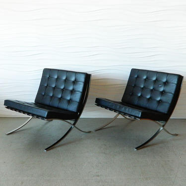 HA-15039 Vintage Knoll Mies van der Rohe Barcelona Chairs
