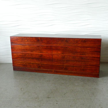 HA-17160 Danish Rosewood Double Dresser 
