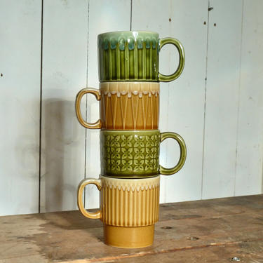 Vintage Japanese Ceramic Stacking Mugs Coffee Tea Cups Set of Four Green Yellow 