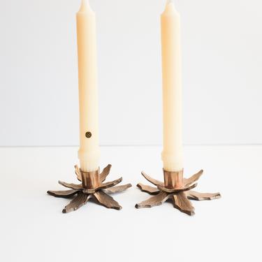 Vintage brass holly leaf candle holders - pair - vintage MCM home decor holidays 