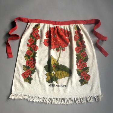 Geranium terrycloth half apron - 1970s vintage 