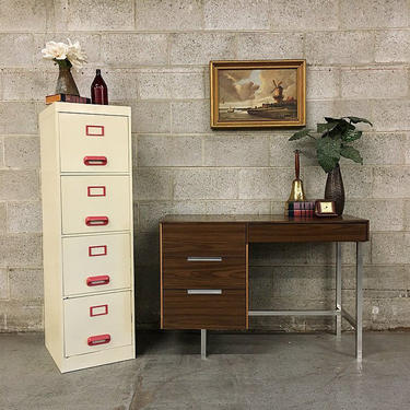 Vintage R-Way Wood and Metal Desk Retro Wood-grain and Chrome Metal Legs with Multiple Draws Office Desk LOCAL PICKUP ONLY 