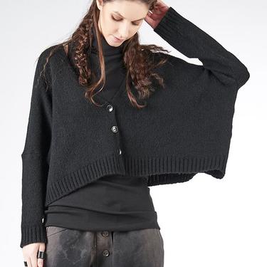 Meryo Cropped Oversized Button Front Knit Cardigan