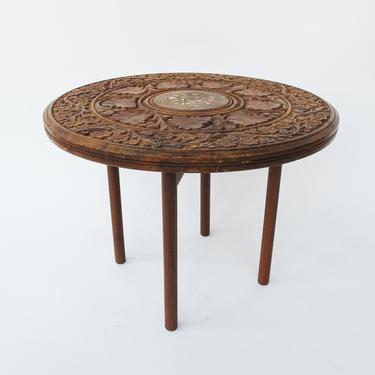 Beautiful Hand Carved Bohemian Vintage Accent Table / Plant Stand With Shell Inlay 