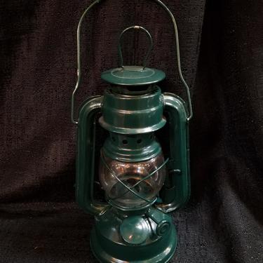 Small Farmer&#39;s Oil Lantern