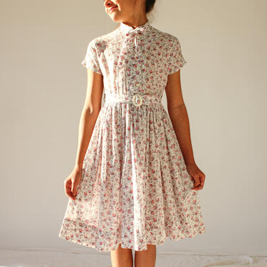 Vintage 50s Girls Floral Belted Western Prairie Day Dress | Pearlescent Buckle &amp; Buttons | 1950s Childrens Bohemian Pleated Skirt Dress 