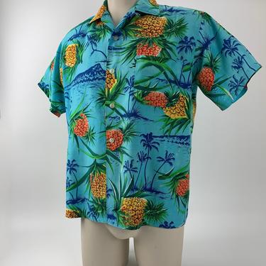 1950's Hawaiian Shirt - SOUTH PACIFIC Label - Hand Screen Printed Rayon - Loop Collar - Pineapples & Palm Trees - Men's Size Medium 