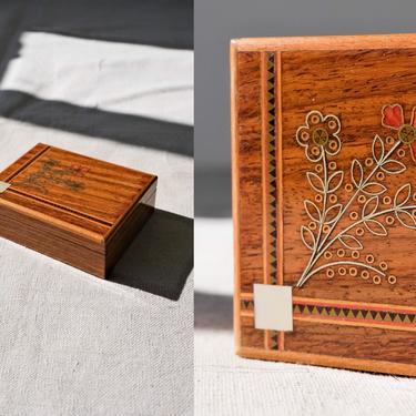 Vintage Mid Century Wooden Keepsake Jewelry Box w/ Floral Inlay Design | Abalone, Stash Box, Coffee Table, Bohemian | Modern Decorative Box 