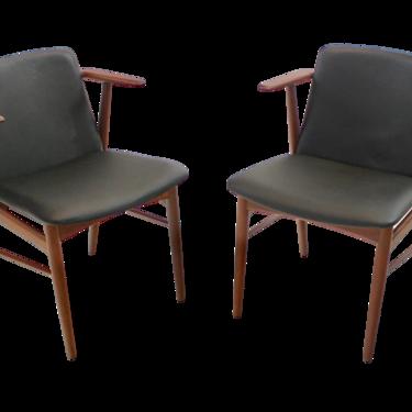 Pair of Rare Scandinavian Modern Armchairs Designed by Hans Olsen