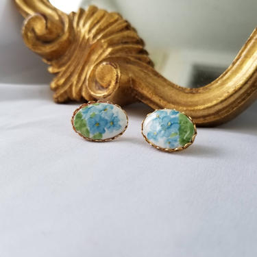 Vintage Blue Flower Cameo Earrings / Painted Porcelain Post Earrings / Hand Painted Blue Flowers / Victorian Style Oval Gold Stud Earrings 