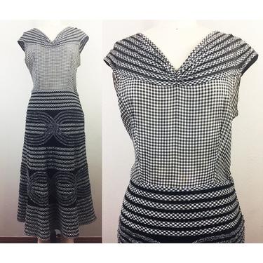Vintage 50s Black White GINGHAM Textured Cotton and Mesh Dress ROCKABILLY 1950s M 