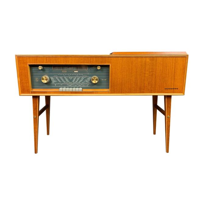 Vintage Scandinavian Mid Century Modern, Vintage Mid Century Modern Stereo Cabinet