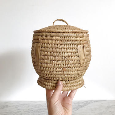 Vintage Woven Rush Basket with Lid 