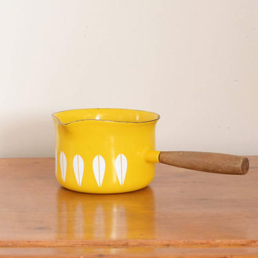 vintage mid-century Cathrine Holm enamel pot with wood handle 