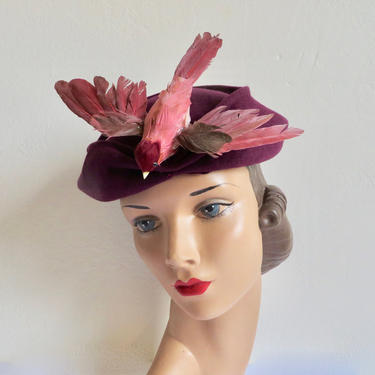 Vintage 1940's 1950's Magenta Purple Felt Hat with Feathered Bird Trim 40's 50's Millinery 