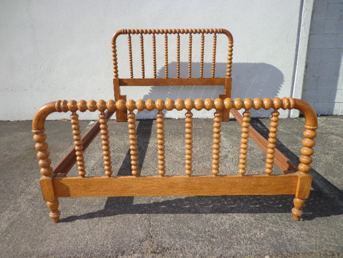 Antique Jenny Lind Bed Country Queen, Antique Spindle Twin Bed