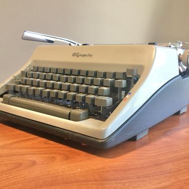 1968 Olympia SM9 Portable Typewriter, 2 New Ribbons, Owner's Manual 