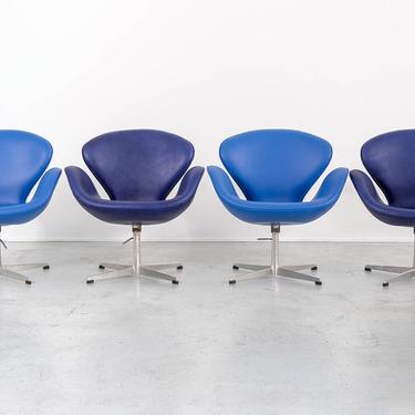 Set of Arne Jacobsen Swan Chairs 