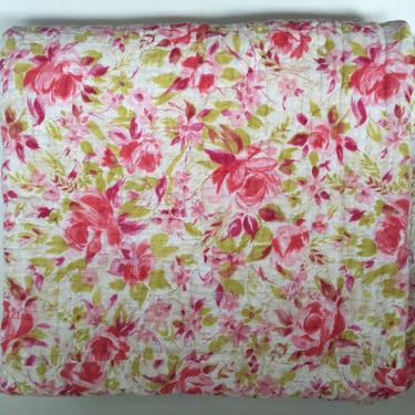 Mid Century Pink Red Rose Quilted Coverlet, Bedroom Extra Blanket 