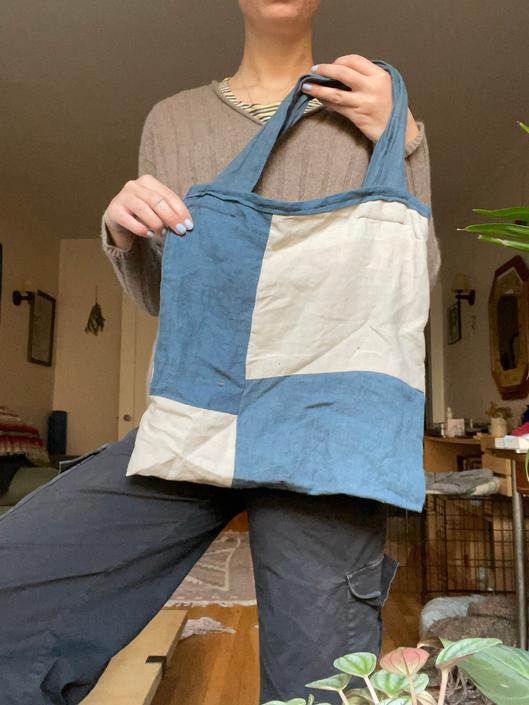 Blue and white tote bag 