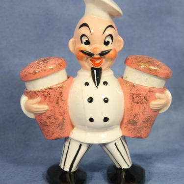 Adorable 7&amp;quot; Kitsch Chef Salt and Pepper Shaker Set, Nesting Ceramic, Mid Century 
