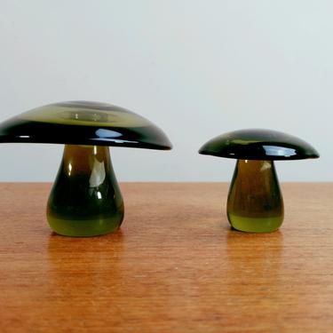 Vintage Handblown Glass Mushroom Set | Paperweights Figurines | Avocado Moss Green 