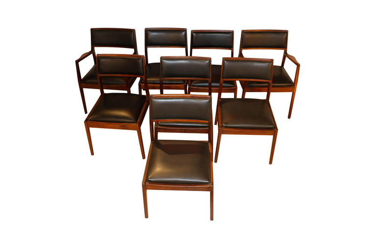 Eight Mid Century Foster McDavid Dining Chairs 