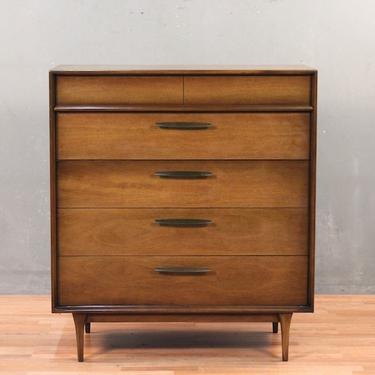 Mid Century Sleek Walnut 5-Drawer Dresser