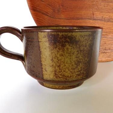 Vintage Iron Mountain Stoneware Cup, 1970s Replacement Pottery Stoneware Coffee Cup in Roan 