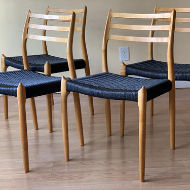 Set of four Møller Model 78 Side Chairs, Designed by Niels Otto Møller, by J.L. Møllers Møbelfabrik, tiger maple and Danish paper cord 