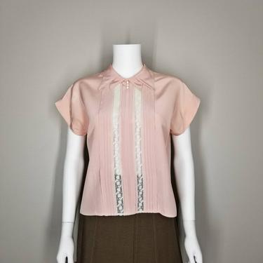 Vintage 40s Pintuck Blouse, Medium / 1940s Pink Rayon Blouse / Short Sleeve Button Back Blouse / Pointed Dagger Collar Lace Insert Blouse 