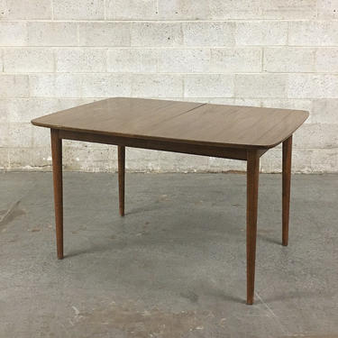 LOCAL PICKUP ONLY ————— Vintage mcm Dining Table 