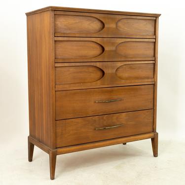 Kent Coffey Perspecta Style Mid Century Walnut 5 Drawer Highboy Dresser 