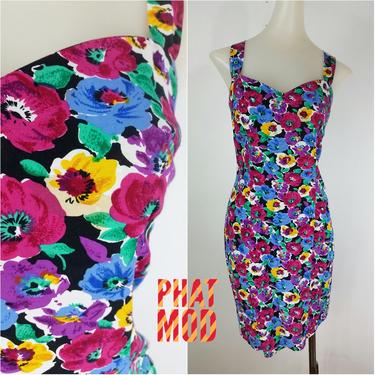 Sassy 90s 90210 Valley Girl Ditsy Floral Criss Cross Dress with Sweetheart Neckline! 