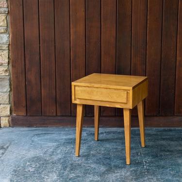 Mid-Century Nightstand Vintage Modern Minimalist Maple Single Drawer Table 1950s 