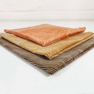 Vintage Woodgrain Napkins Set of Three Wood Grain Orange Brown Tan Cotton Cloth Retro Autumn Fall Vera Style Boho Bohemian 