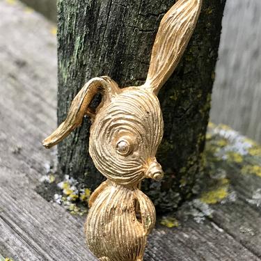 Vintage Rabbit Brooch Trippy Alice in Wonderland Gold Tone Pin Estate Jewelry Hare Bunny 