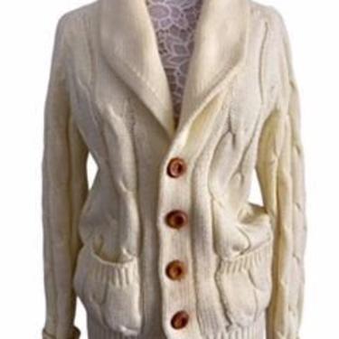 Vintage Cable knit Sweater with Wooden Buttons 
