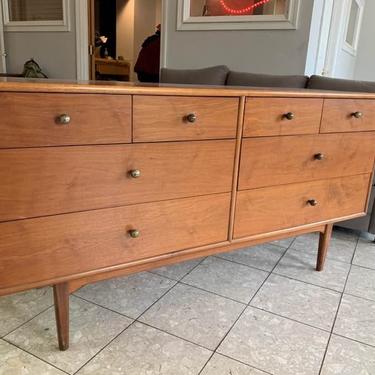 Free Shipping Within US - Vintage Drexel Declaration Mid Century Modern Bed room Dresser or Credenza 