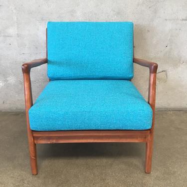 Mid Century Modern Turquoise Chair