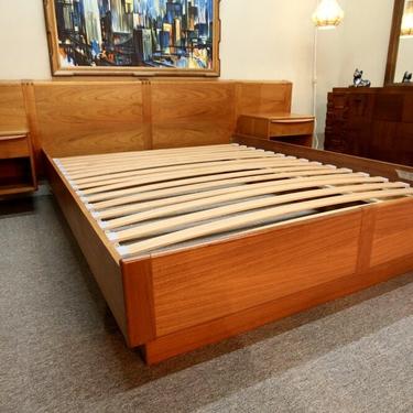 (AVAILABLE) Mid Century Danish Modern Queen Teak  Platform Bed by Dyrlund