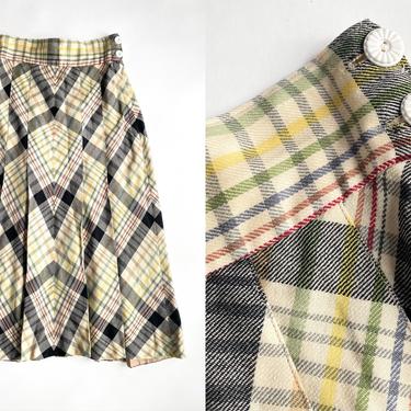 1940s Pleated Plaid Wool Flared Skirt 