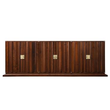 Tommi Parzinger Stunning 6-Door Credenza in Walnut With Iconic Brass Hardware 1960s