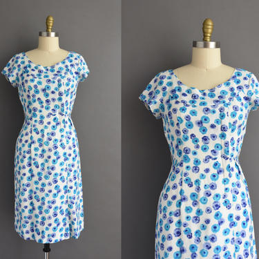 1950s vintage dress | Gorgeous Blue Floral Print Linen Cocktail Party Wiggle Dress | Medium | 50s dress 