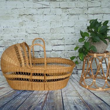 SHIPPING NOT FREE!!! Vintage Wicker Baby Basket/Bassinet with mattress 