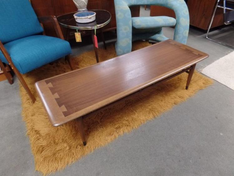 Mid-Century Modern coffee table from the Acclaim collection by Lane