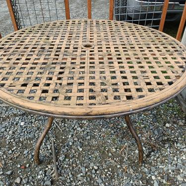 Sweet metal outdoor table w/ bamboo detail top