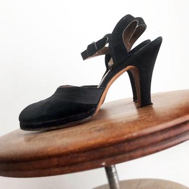40's Black Suede Beaded High Heel Shoes Vintage 1940's Swing Heels, WWII Platform Open Toe Babydoll Heels Pinup Rockabilly Velvet Suede, 6 