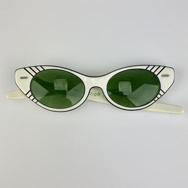 1950'S Vintage Cat Eye Sunglasses - COOL-RAY POLAROID - Plastic Frames - Original Plastic Lenses 